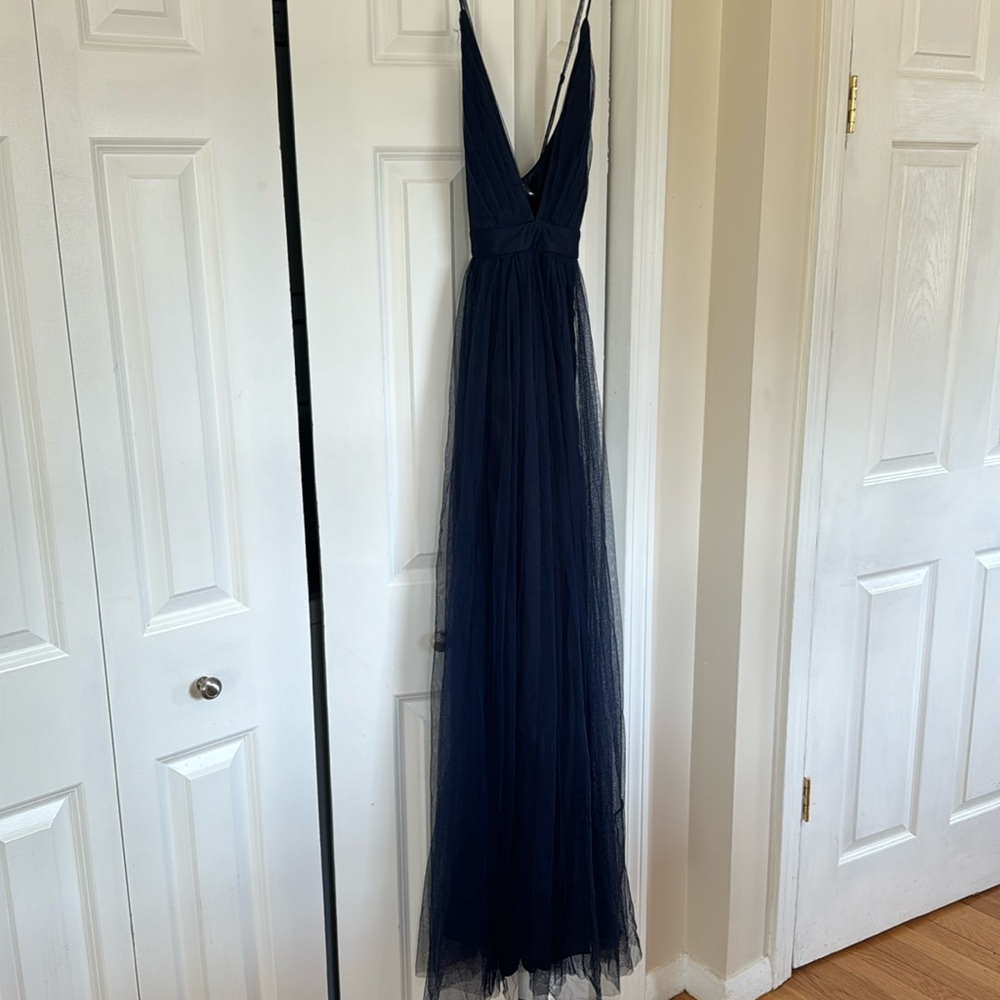 NWT SIZE SMALL NAVY WINDSOR SPECIAL OCCASION FULL LENTH CRISS CROSS BACK GOWN